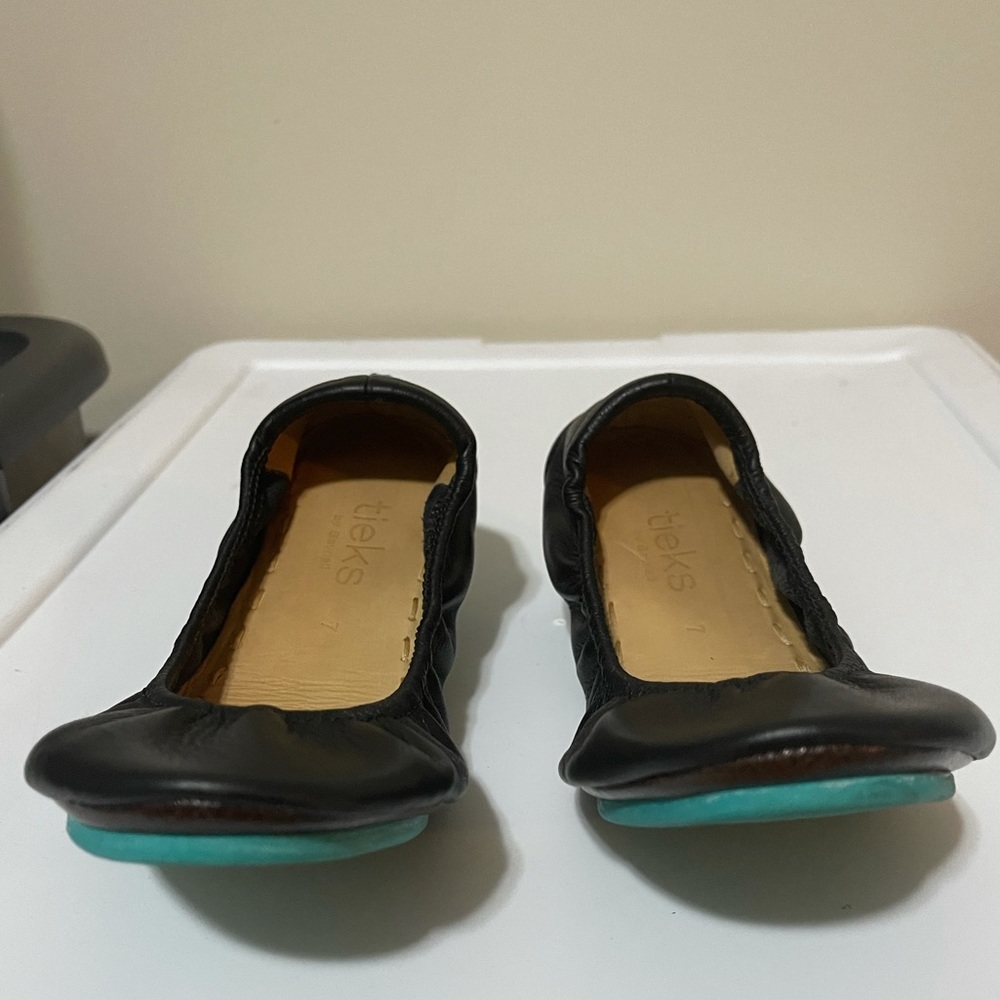 BLACK TIEKS MATTE SIZE 7 WOMENS